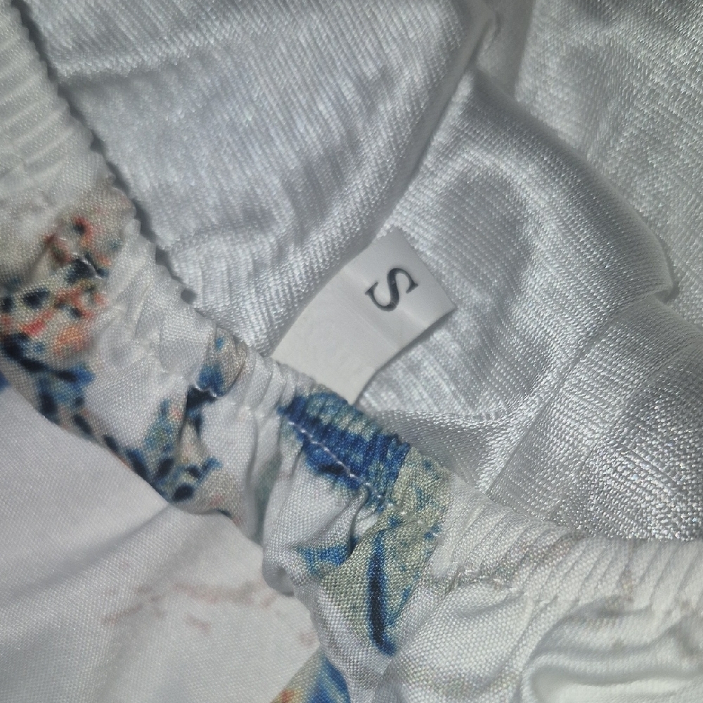 Floral White Mini Dress - Picture 3 of 9